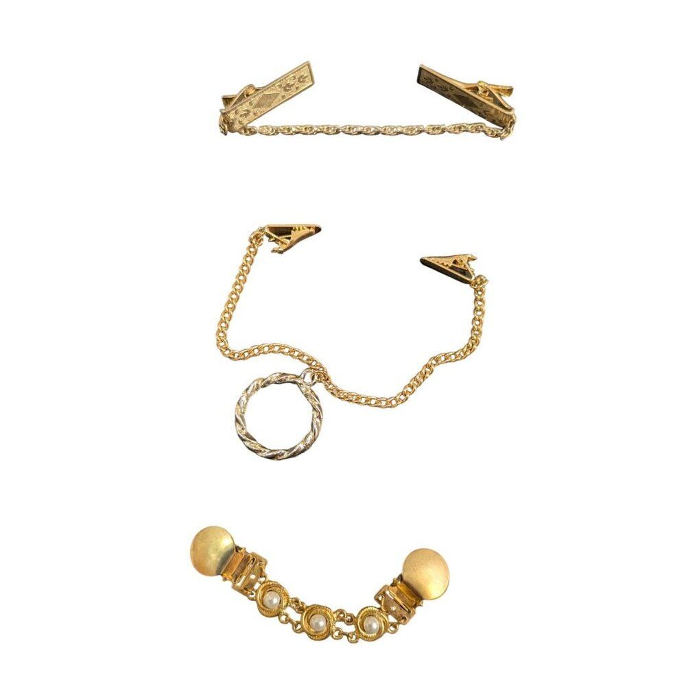 Vintage Sweater Clips Set With Chains & Faux Pearls Classic  Design gold tone